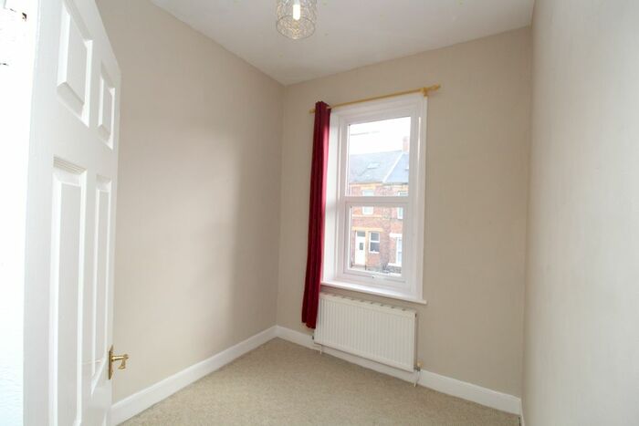 3 Bedroom Flat To Rent In Eastbourne Avenue, Gateshead, NE8