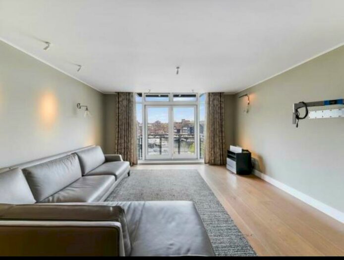 2 Bedroom Flat To Rent In Merganser Court, Star Place, Wapping, London, E1W