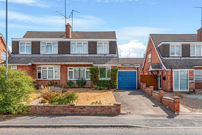 3 Bedroom Semi-Detached House For Sale In Kylesku Crescent, NN15