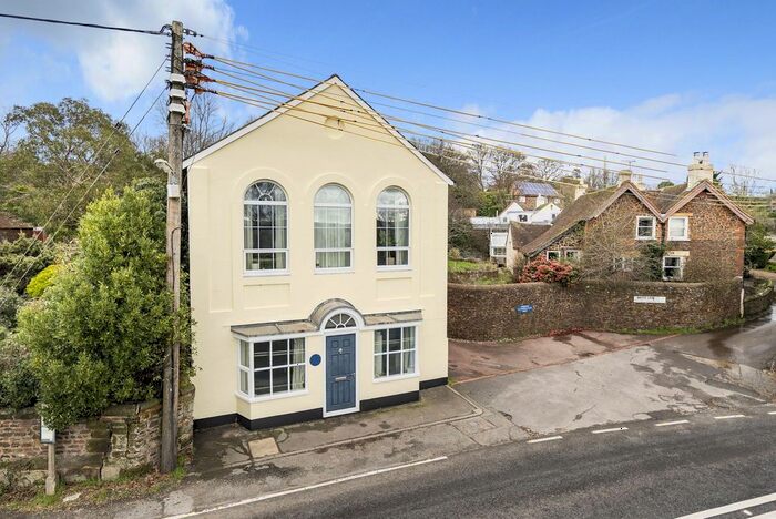 3 Bedroom Detached House For Sale In Mare Hill Road, Pulborough, RH20