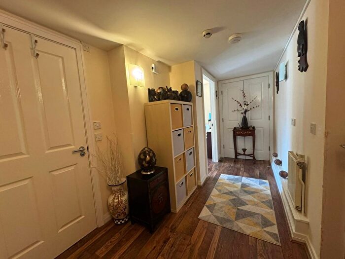 1 Bedroom Flat For Sale In Hampstead Drive, Stockport, Greater Manchester, SK2