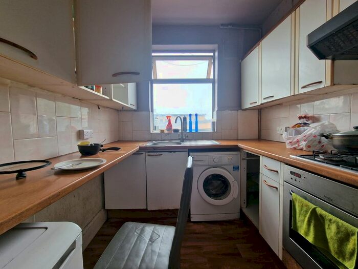 4 Bedroom Flat To Rent In Station Road, Harrow, HA1