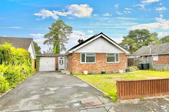 3 Bedroom Bungalow For Sale In Webbs Close, Ashley Heath, BH24