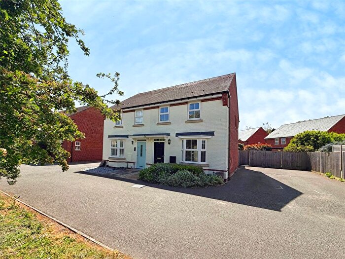 3 Bedroom Semi-Detached House For Sale In Harrison Crescent, Angmering, West Sussex, BN16