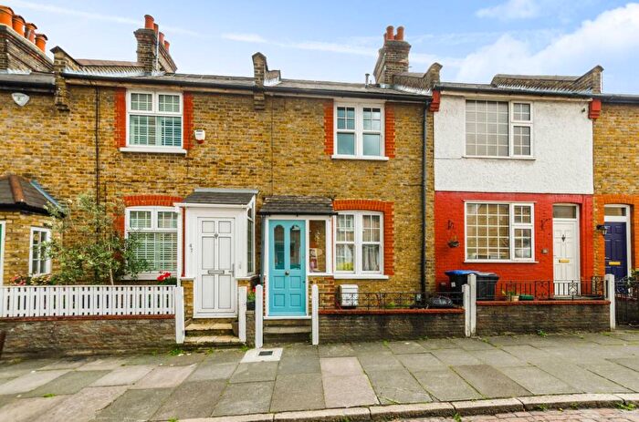 2 Bedroom House To Rent In Southgate, Southgate, London, N14