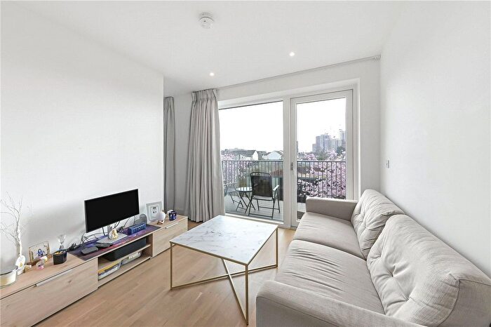 1 Bedroom Flat To Rent In Edwin House, Southall, UB1