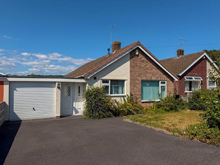 2 Bedroom Bungalow For Sale In Beechwood Road, Nailsea, North Somerset, BS48