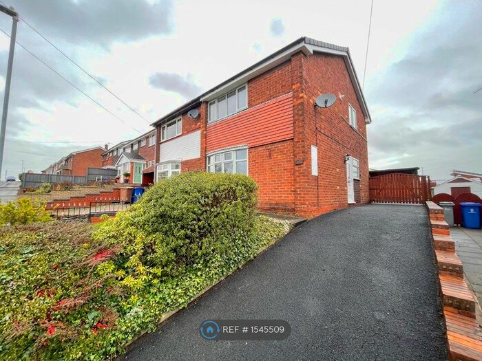 3 Bedroom Semi-Detached House To Rent In Newmount Road, Stoke-On-Trent, ST4
