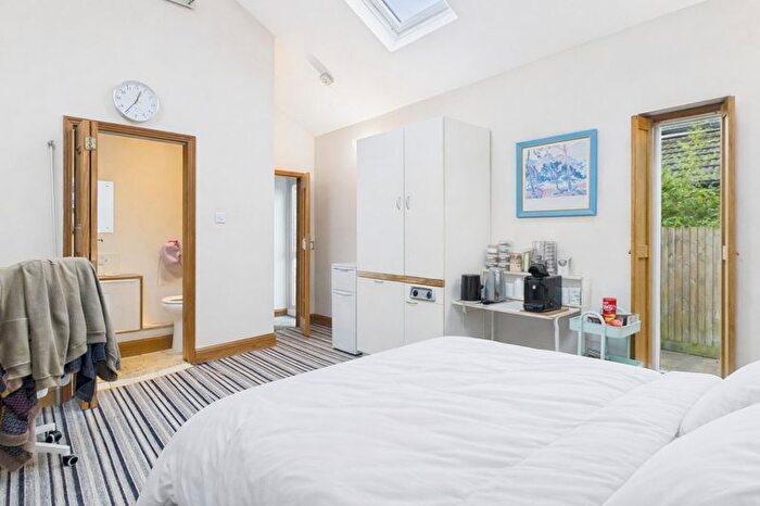 1 Bedroom Flat To Rent In Station Approach, Brighton, BN1