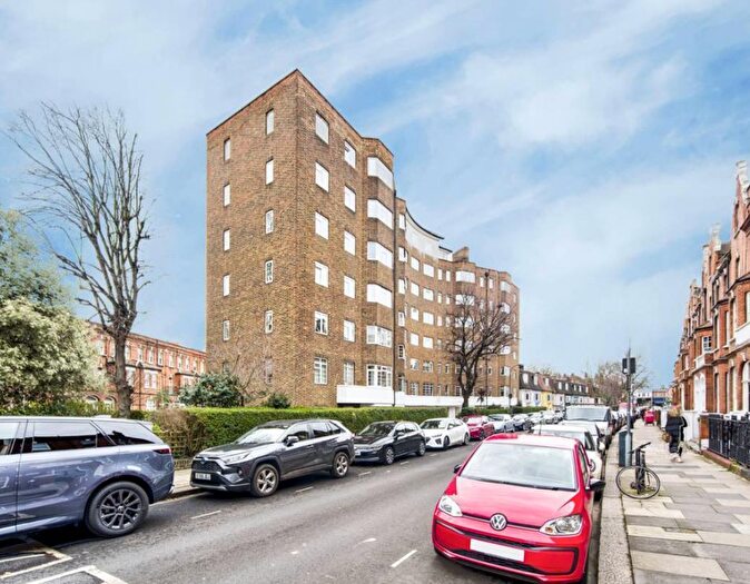 Studio To Rent In Flat, Barton Court, Barons Court Road, London, W14