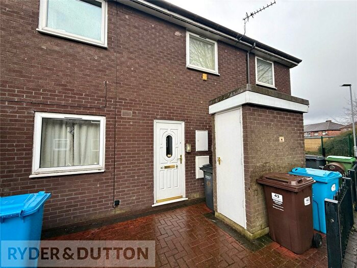 2 Bedroom Flat To Rent In Elizabeth Avenue, Chadderton, Oldham, Greater Manchester, OL9