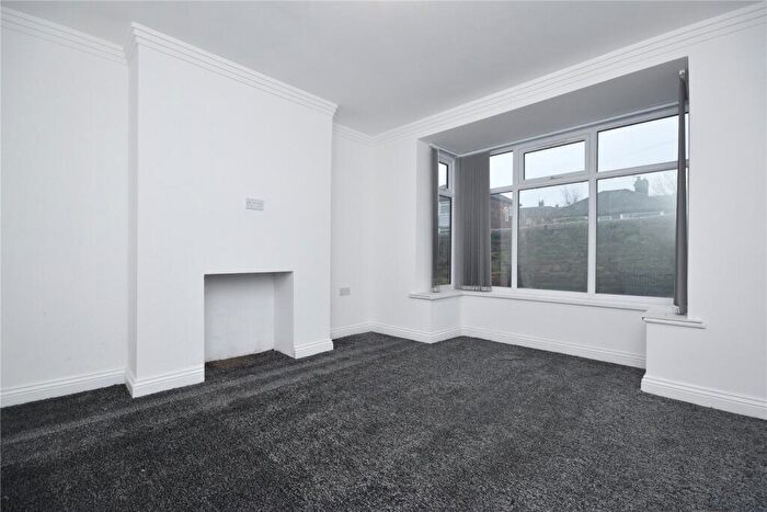 3 Bedroom Semi Detached House To Rent In Town Street, Middleton, Leeds, West Yorkshire, LS10