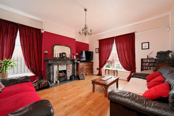 4 Bedroom Detached House For Sale In Thornby House, Whittington Hill, Chesterfield, S41