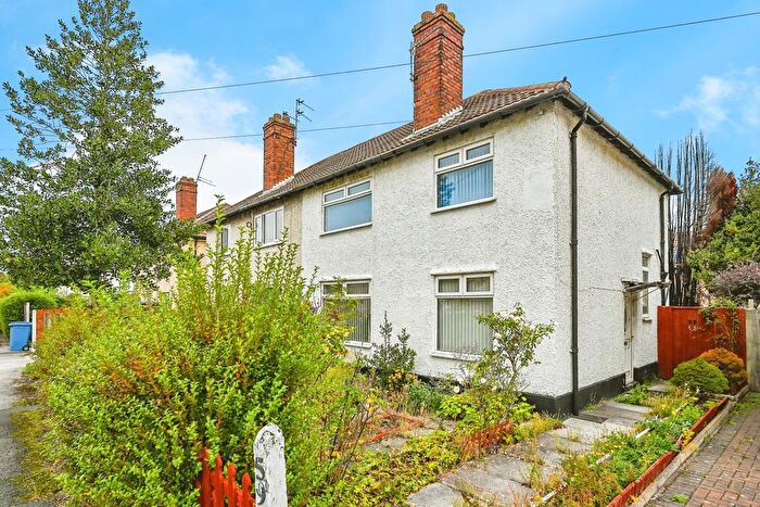 3 Bedroom Semi-detached House For Sale In Inwood Road, Liverpool, Merseyside, L19