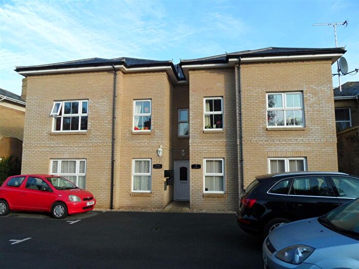 2 Bedroom Flat To Rent In Leed Street, Sandown, PO36