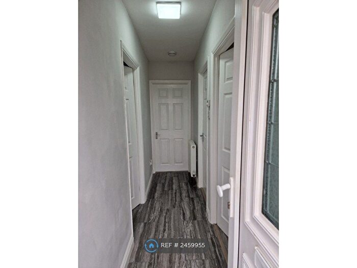1 Bedroom Flat To Rent In Dukes Avenue, Grays, RM17