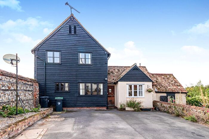 2 Bedroom Property To Rent In Park Street, Thaxted, Essex, CM6