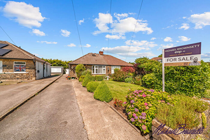 3 Bedroom Semi-Detached Bungalow For Sale In Southlands Avenue, Thornton, Bradford, BD13