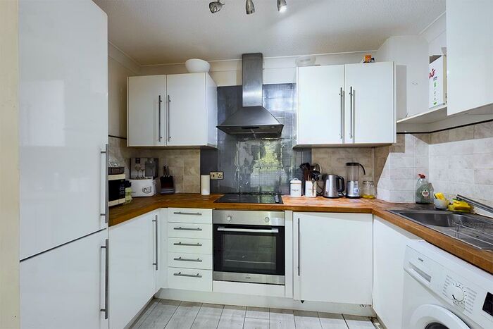 1 Bedroom Flat To Rent In Minster Court, Paynes Road, Southampton, SO15