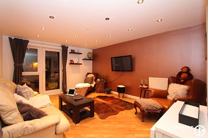 1 Bedroom Flat To Rent In Metropolitan Station Approach, Watford, WD18