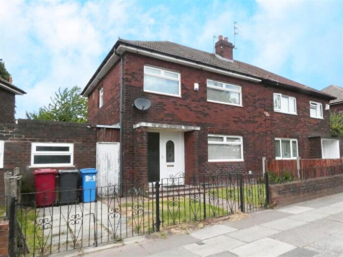 3 Bedroom Semi Detached House For Sale In St Johns Road, Huyton, Liverpool, L36