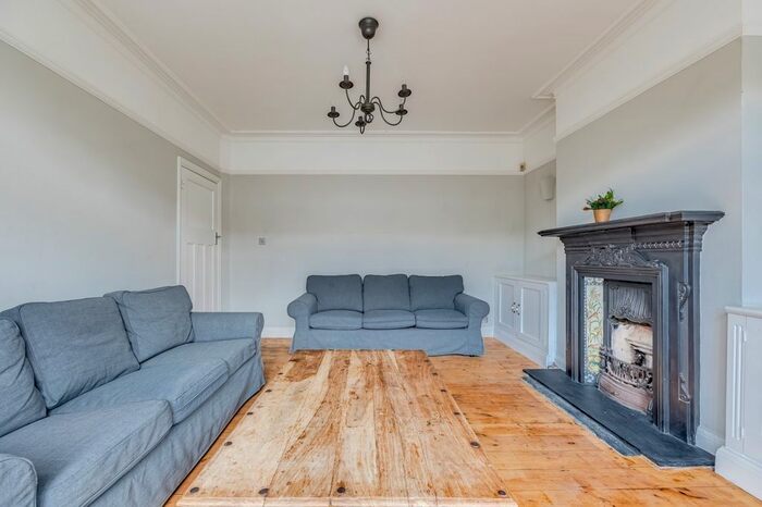 5 Bedroom Terraced House To Rent In Daybrook Road, London, SW19