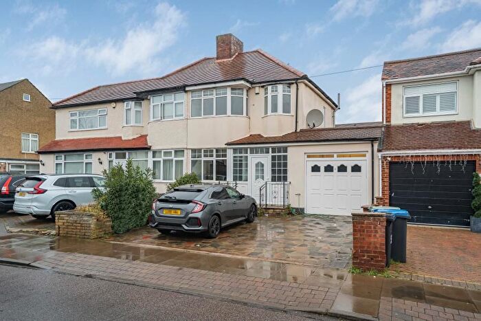 3 Bedroom Property To Rent In Cedar Avenue, Enfield, EN3