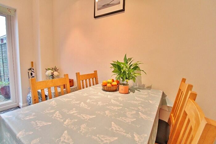 3 Bedroom Terraced House For Sale In Denham Close, Stubbington, PO14