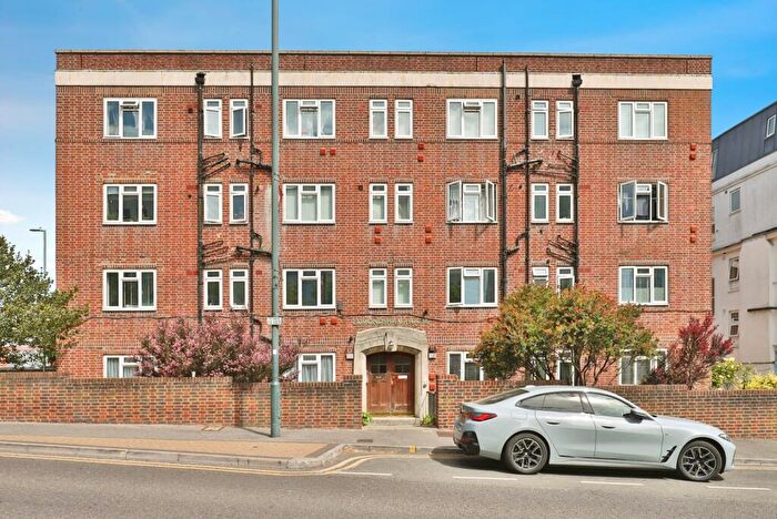 1 Bedroom Flat For Sale In Terrace Road, Bournemouth, Dorset, BH2