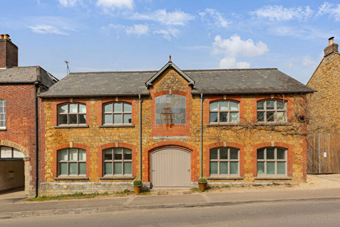 3 Bedroom Terraced House For Sale In Upper High Street, Castle Cary, BA7