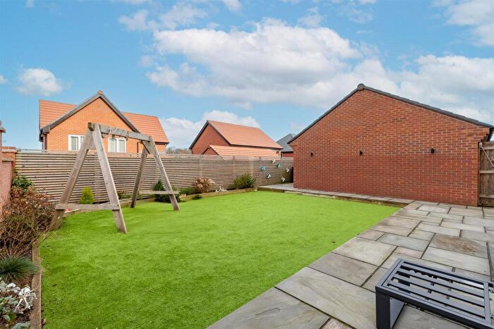 4 Bedroom Detached House For Sale In Teal Way, Wistaston, Crewe, CW2