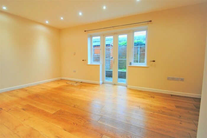 3 Bedroom Property To Rent In Hillbrow Road, Southbourne, Bournemouth, BH6