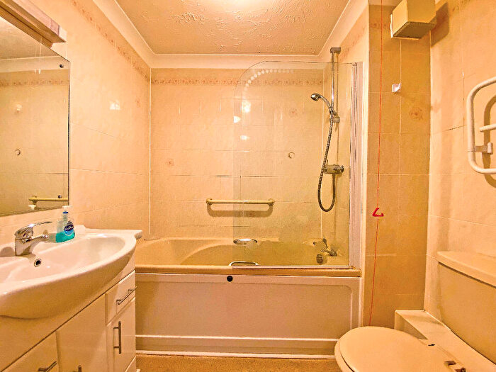 1 Bedroom Retirement Property To Rent In Upper Gordon Road, Camberley, GU15