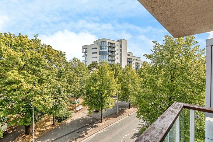 2 Bedroom Flat For Sale In Harbour Road, Portishead, Bristol, Somerset, BS20