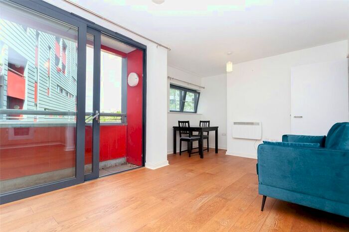 1 Bedroom Flat To Rent In Ashburton Triangle, Drayton Park, N5