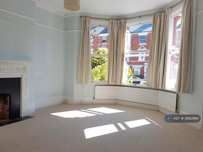 2 Bedroom Flat To Rent In Lyncroft Gardens, London, NW6