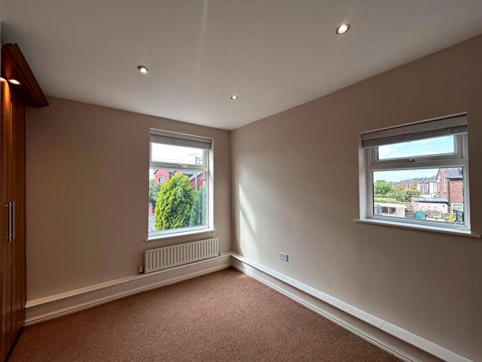 2 Bedroom Flat To Rent In Leigh Road, Worsley, M28