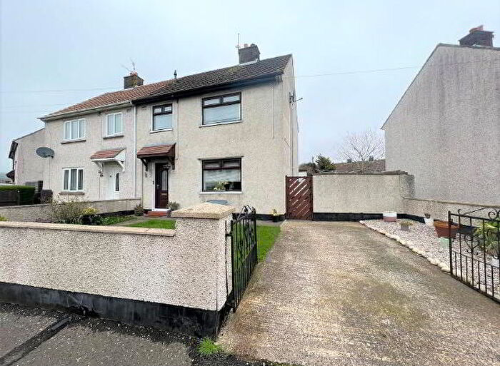 3 Bedroom Semi-Detached House For Sale In Sunnylands Drive, Carrickfergus, BT38