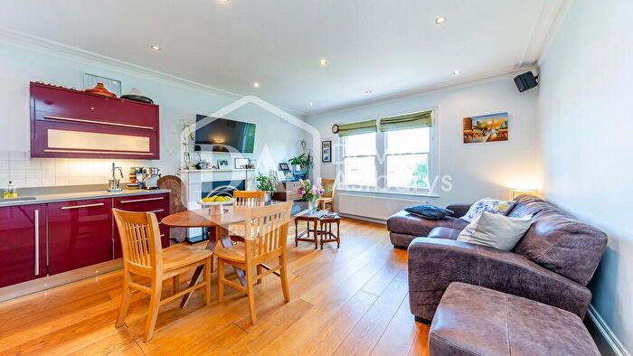 2 Bedroom Flat To Rent In Elder Avenue, Crouch End, London, N8