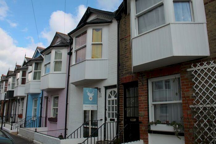 3 Bedroom House To Rent In Granville Road, Cowes, PO31