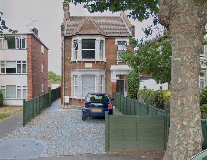 2 Bedroom Flat To Rent In Handsworth Avenue, London, E4