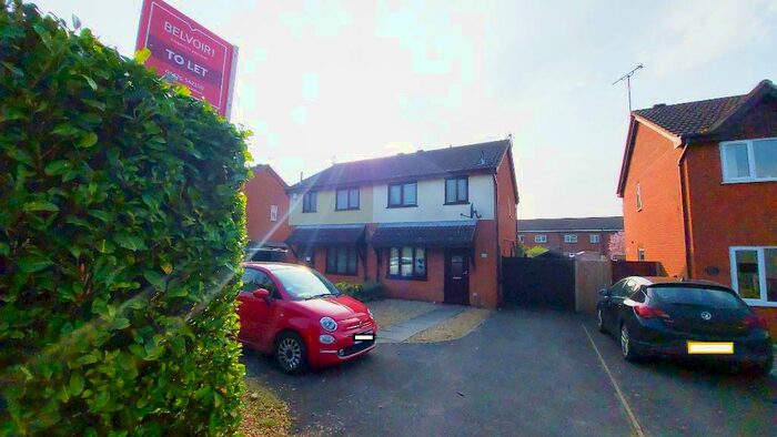 3 Bedroom Semi-Detached House To Rent In Trent Road, Grantham, NG31