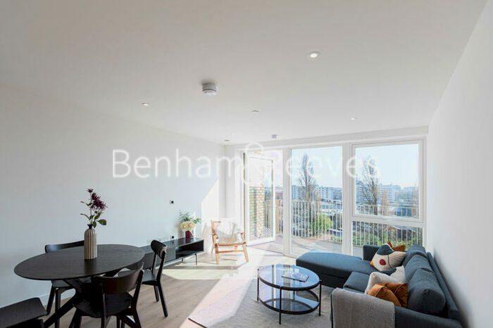 2 Bedroom Apartment To Rent In Beresford Avenue, Wembley, HA0