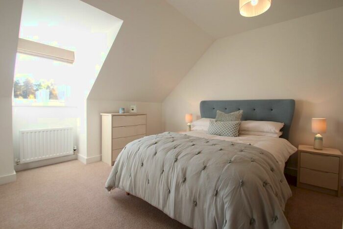 3 Bedroom Town House To Rent In Rookfield Road, Crawley, West Sussex, RH12