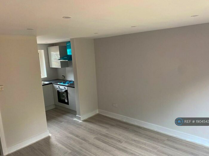 2 Bedroom Terraced House To Rent In Browning Close, Chester, CH1