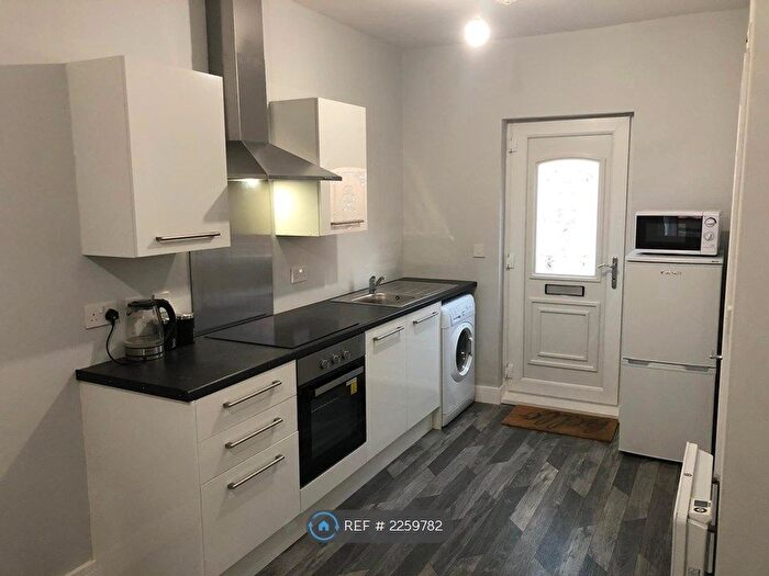 1 Bedroom Flat To Rent In Broad Street, Rotherham, S62