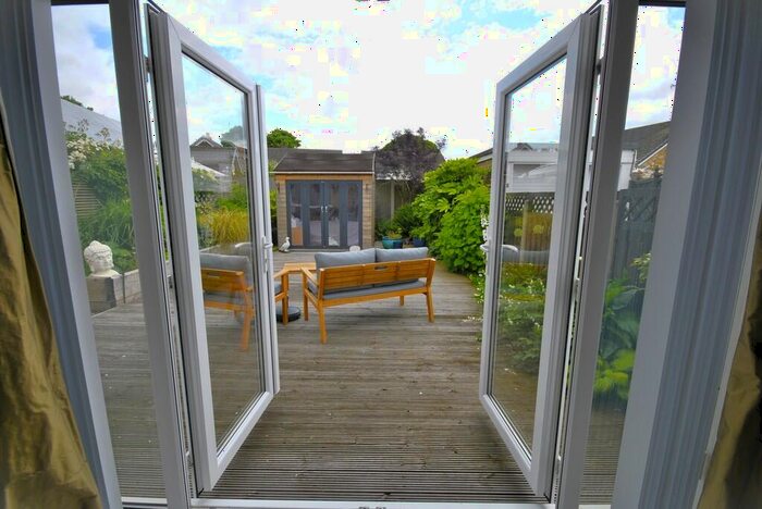 2 Bedroom Detached Bungalow For Sale In Edgehill Road, DN2