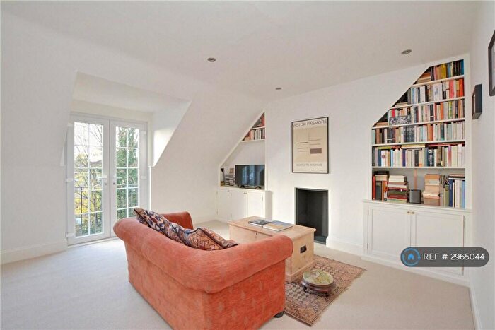 1 Bedroom Flat To Rent In Lee High Road, London, SE12
