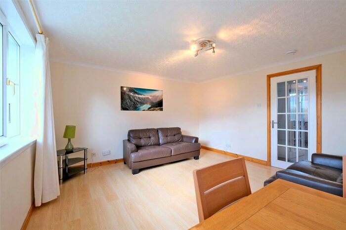 2 Bedroom Flat To Rent In Berrywell Place, Dyce, Aberdeen, AB21