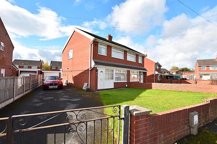 3 Bedroom Semi-Detached House For Sale In Clarence Road, Wrexham, LL11